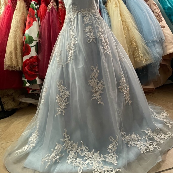 Quinceanera, Prom, Sweet Sixteen dress light blue - Picture 10 of 12
